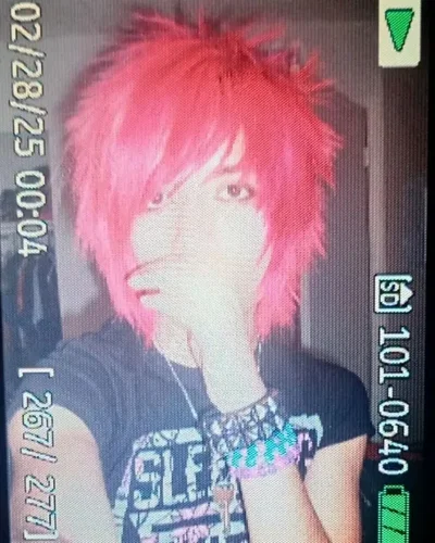 Dominic Corren | scene boy (stuck in a store) 