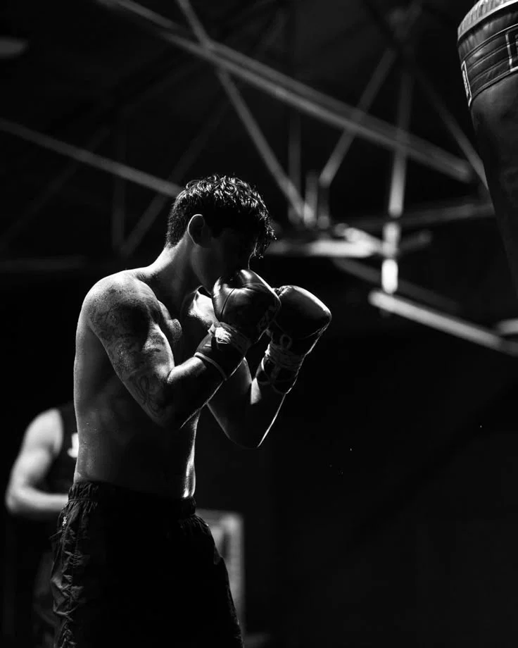 BOXER EX-BOYFRIEND