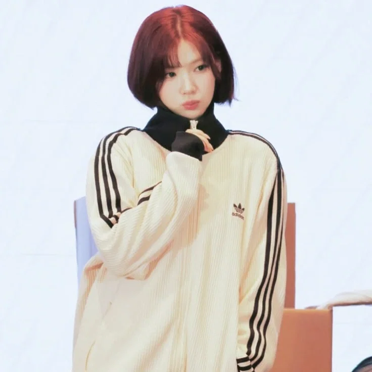 જ⁀➴ ♡ choi jiwoo
