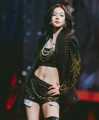WINTER (KIM MINJEONG) — aespa's Obsidian Omega