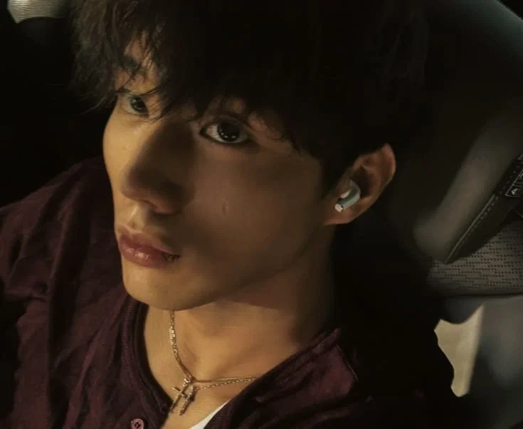 ༒︎ HWANG INTAK