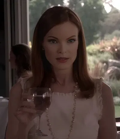 Bree Van de Kamp (S1)