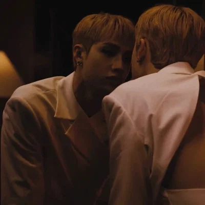 ༄.°Christopher Bahng [romantic husband]