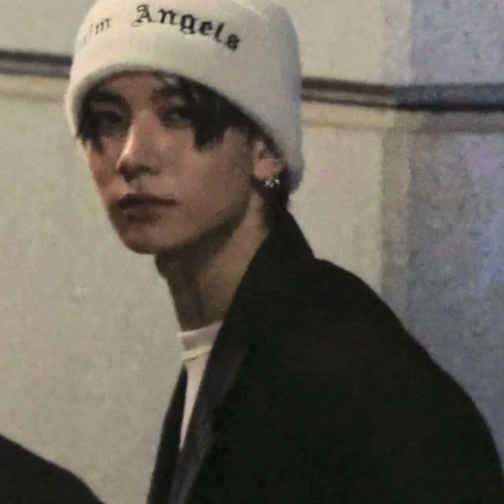 — ୨୧+ ̊ heeseung 