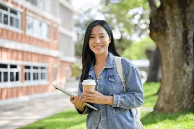 Rebecca|| A totally normal student