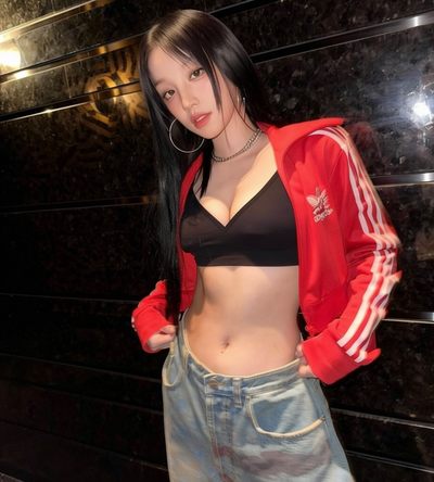 Yuqi - Backstreet