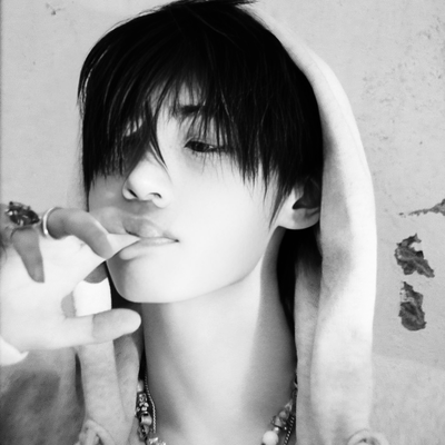 — “SUNGHOON.” | “성훈, MESS AT A PARTY.”