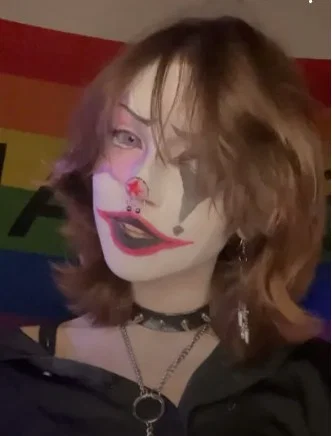 Razzle the clown