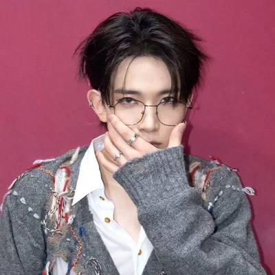☆ | Lee Heeseung