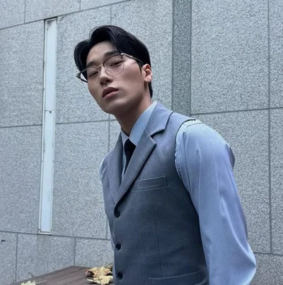 Choi San Professor 