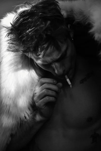 Vaughn Montclair ⌈DIRTY WEALTH⌋