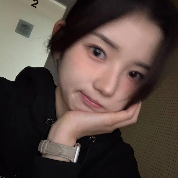 Lee Jiwoo | Laughing Shift