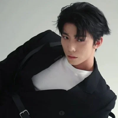 Hwiyoung / Kim Youngkyun