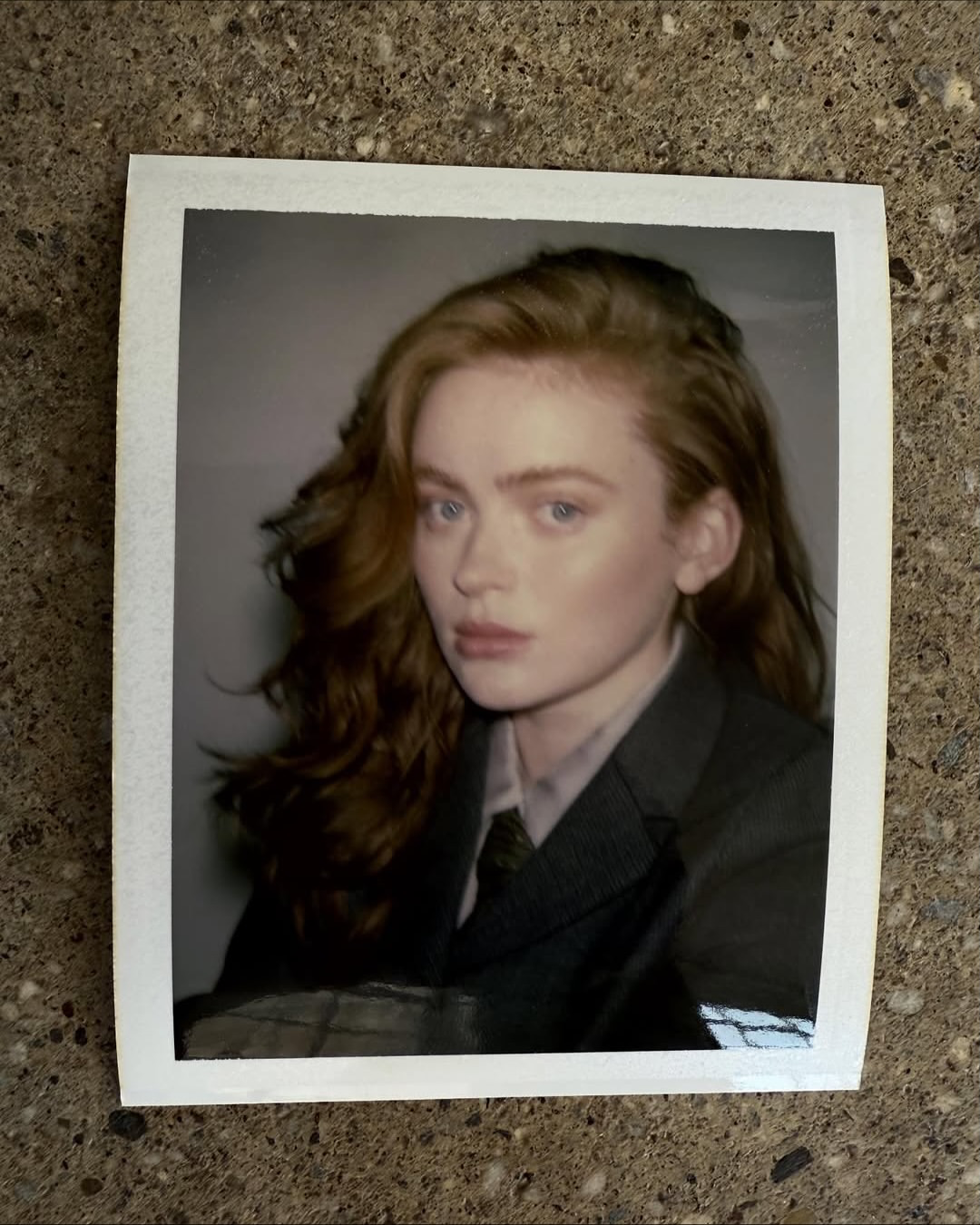 SADIE SINK-🎀Secrets🎀|Alt|