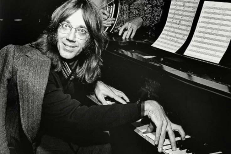 I Was Summoned To 1960s Los Angeles By The Lizard King... Now I Shack Up With Ray Because The Men In Black Are After Me (Ray Manzarek)