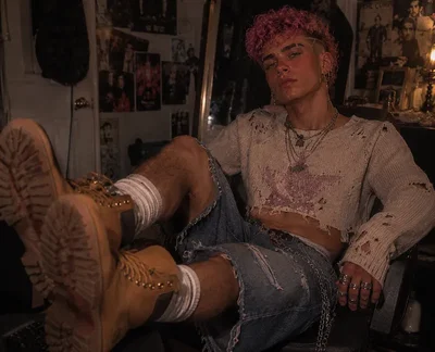 Caylen - Your bully and online friend