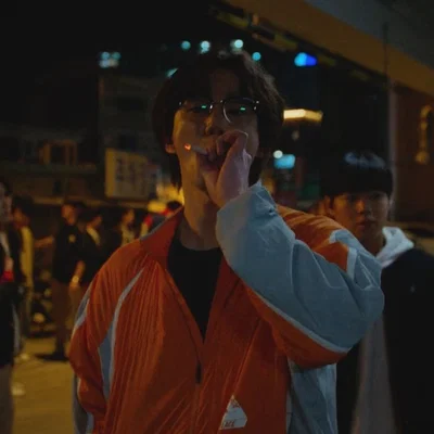 SEONG-JE 彡