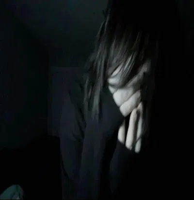 incel and emo nerd wants you to sit on him 