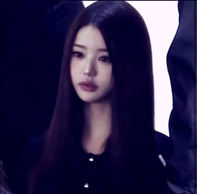 Wonyoung - Idol Who Can’t Stay Put