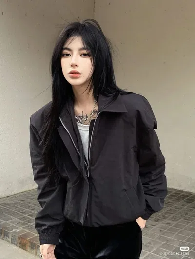 BULLY | gl | VIVIENNE Lancaster