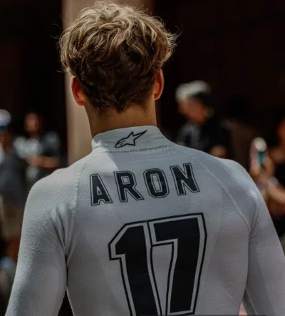 Paul Aron // One sided love