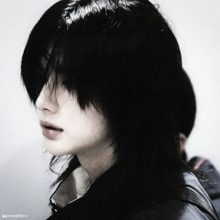 Hyunjin - Amnesia