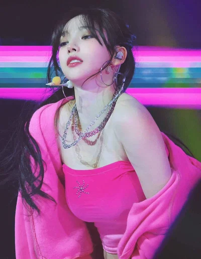 Karina (Mansion Temptation)