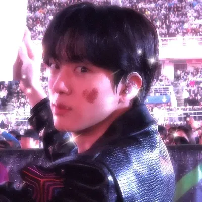 Jin  ̊+· ͟͟͞͞➳❥ 80's Love