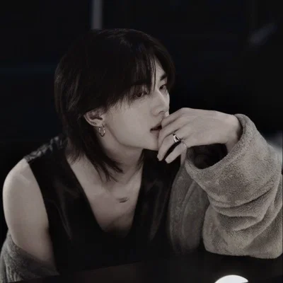 Hwang Hyunjin 