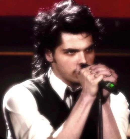 Gerard Way ‧+ ̊♪ 𝄞+ ̊⊹