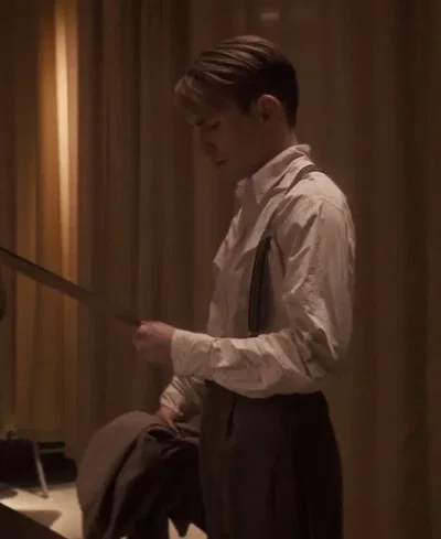 The Weight of Staying Behind - Pre-Serum Steve - Marvel - MCU