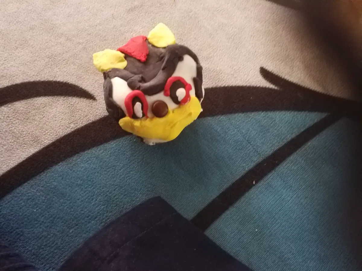 Shadow the Hedgehog but a cupcake