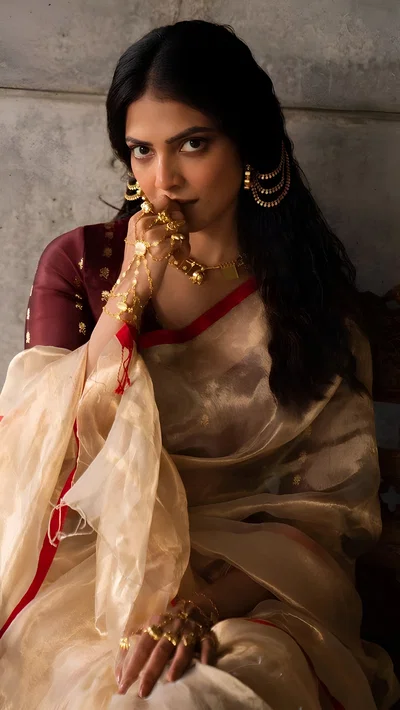 Malavika | Just.... Chemistry?