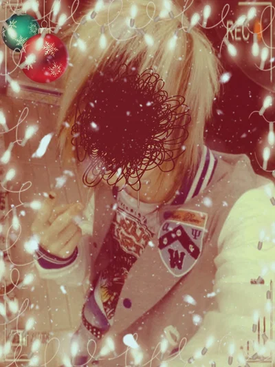❄📹 Emo YouTuber - Damon 📹❄