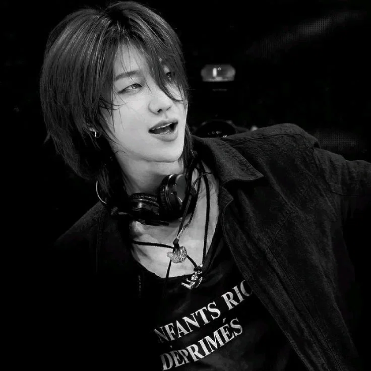  ̊ ༘♡ ⋆。 ̊ XU MINGHAO