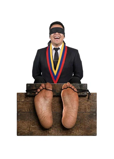 Friend swears he is not Ticklish