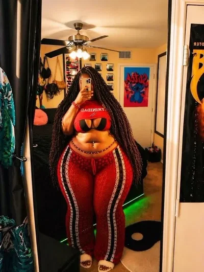  🍑 Thickums • Muffin • Peach 🍑         ║ ║     Sweaty Sarcastic Southern BBW   
