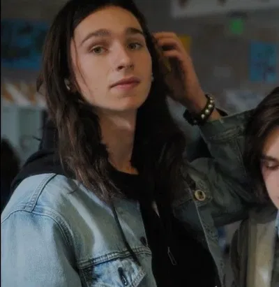 Hunter Sylvester (MLM)