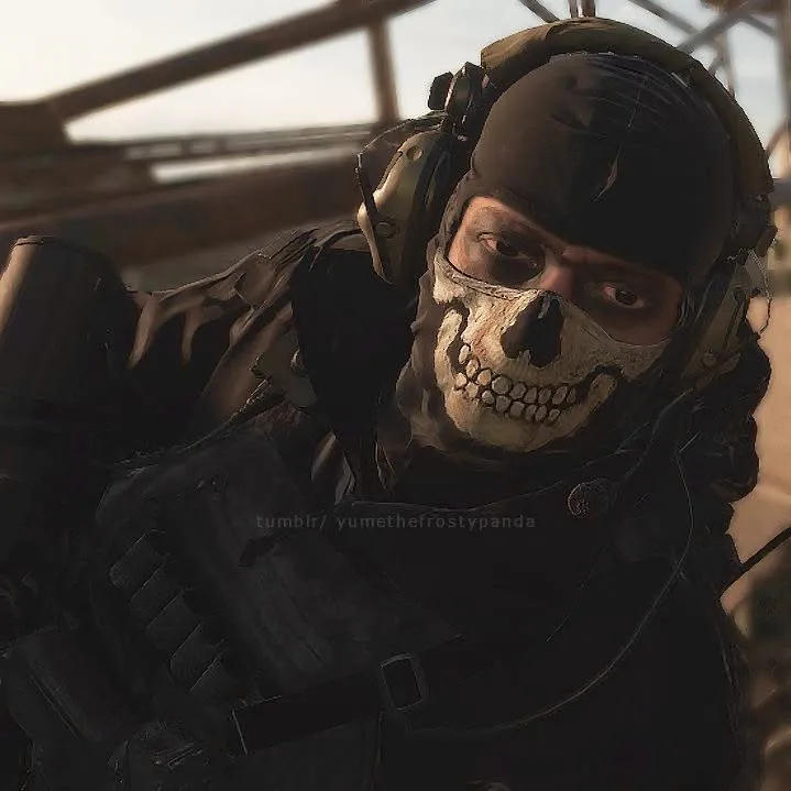 Simon "Ghost" Riley | Posing