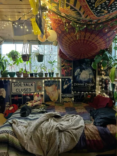 Hippie Boyfriend: Everest Tremblay
