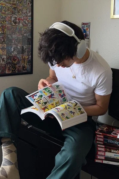 The 'Hot' Nerd - Luca Vincent | Alt
