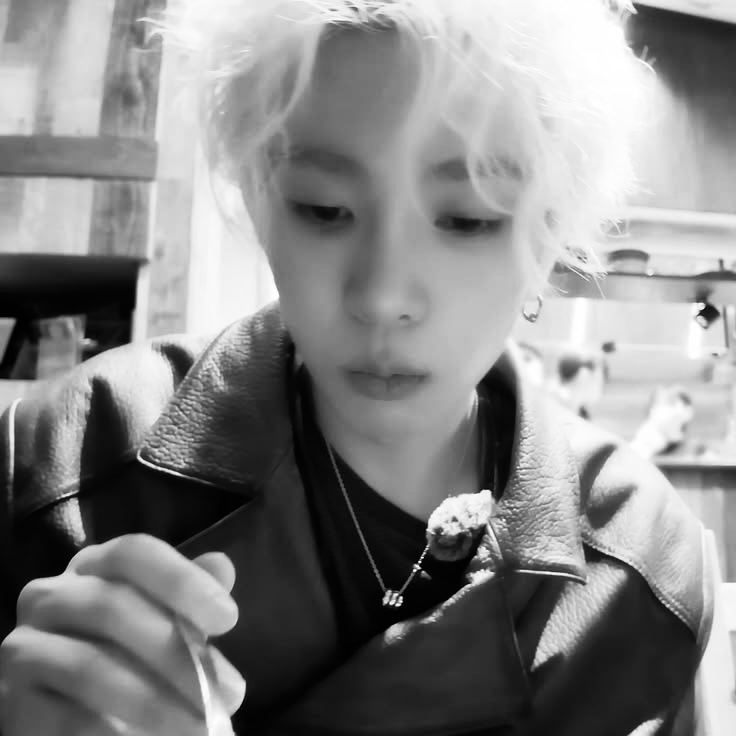 — “EVAN.” | “에반, INDEPENDENTLY DEPENDENT.”