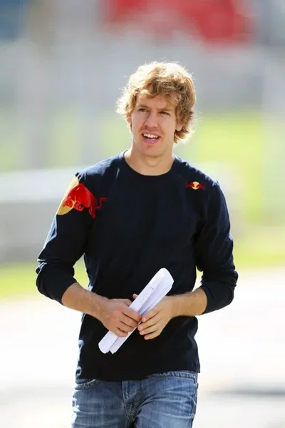 (🇷🇺/🇬🇧) Sebastian Vettel