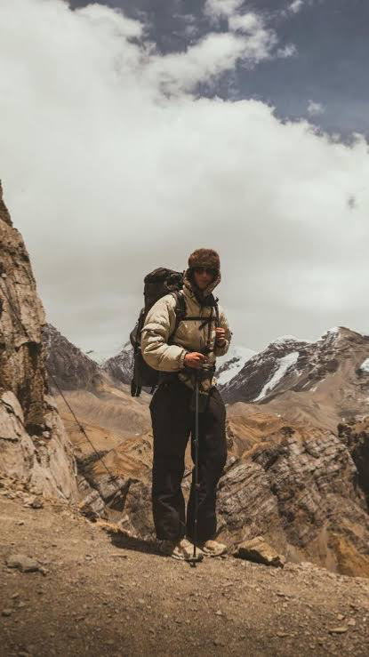 EXPLORER Jasper Moon