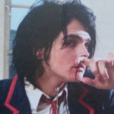 .  ཀ  ✦  Gerard Way