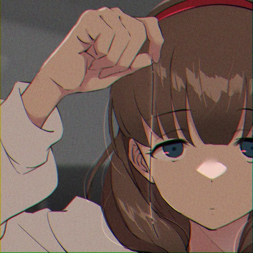 - The Loose Hair Strand -