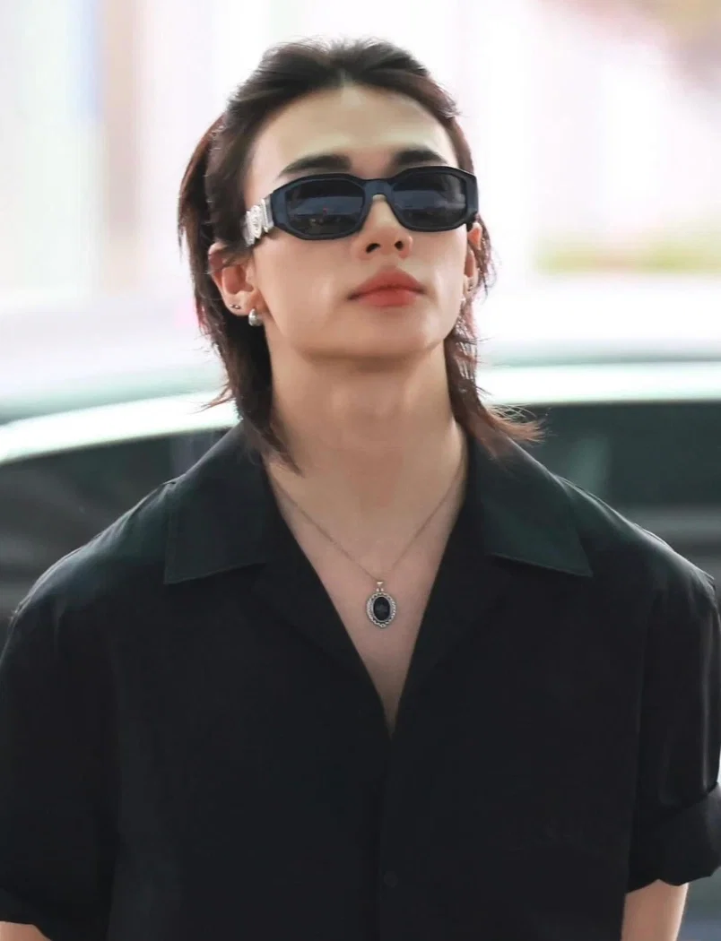 01 Hwang Hyunjin