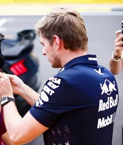 Max Verstappen 🏎️ HOT LAP