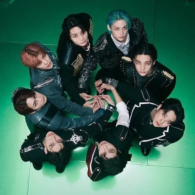 Stray Kids