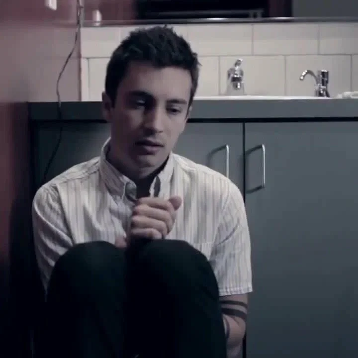 (⠀ ⠀TYLER JOSEPH ⠀!